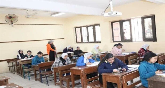 بالمواعيد.. جدول امتحانات الصف الثاني الإعدادي الترم الثاني 2025 محافظة المنيا