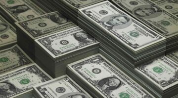 سعر الدولار اليوم الأحد 4 مايو 2025 بالتعاملات المسائية في البنوك