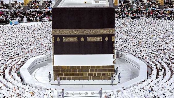 ما حكم الاقتراض لتأدية فريضة الحج؟.. الإفتاء تجيب