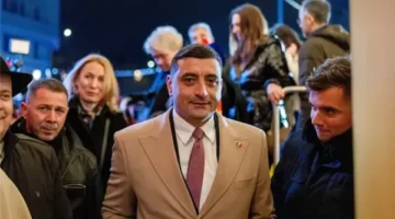 رومانيا.. سيميون يتصدر الانتخابات الرئاسية بعد فرز 90% من الأصوات