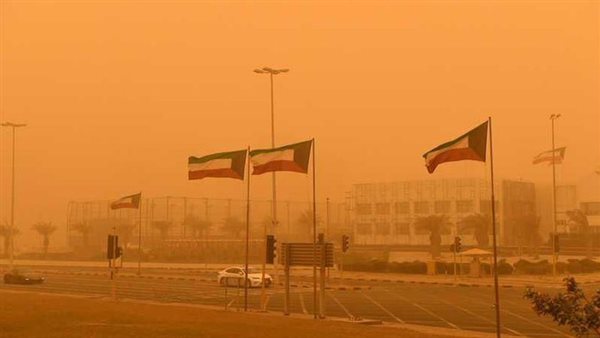 الكويت.. تحذير من رياح نشطة مثيرة للغبار وارتفاع الأمواج