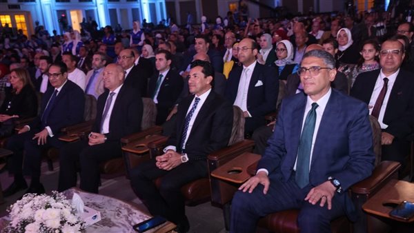 محافظ الجيزة يشهد حفل ختام مهرجان إبداع لطلاب الجامعات والمعاهد العليا بجامعة القاهرة