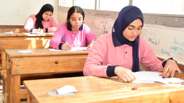 مواعيد امتحانات الفصل الدراسي الثاني لطلاب أولى وثانية ثانوي في الجيزة