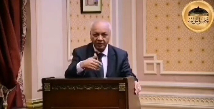 بكرى عن تعديل قانون الإيجار القديم: الحكومة ألقت بـ «كرة لهب» في حجر النواب