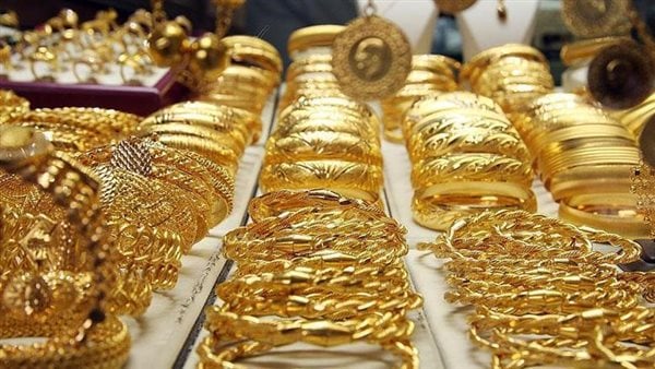 أسعار الذهب اليوم الاثنين في مصر.. وعيار 21 يسجل 4640 جنيهًا