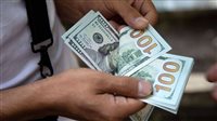 الآن.. سعر الدولار الأمريكي مقابل الجنيه المصري بمنتصف التعاملات