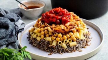 بخطوات سهلة وبسيطة.. طريقة عمل الكشري المصري