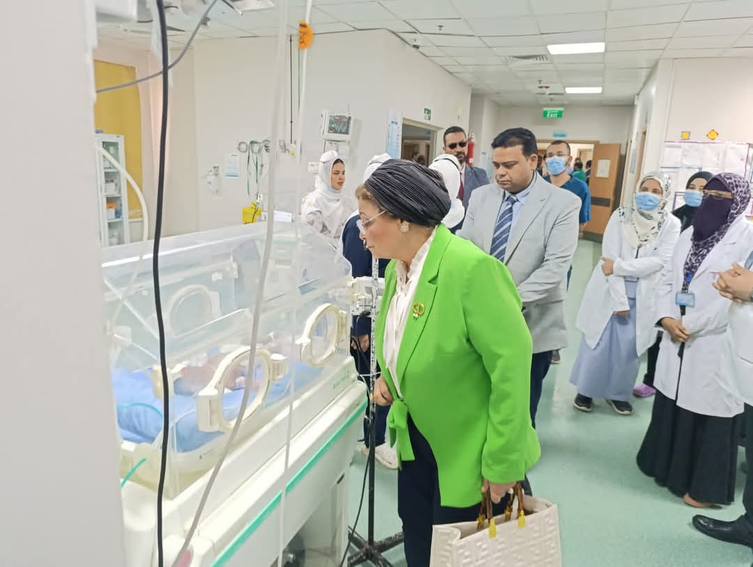 نائب وزير الصحة تتفقد عددًا من المنشآت الصحية بمحافظة أسوان
