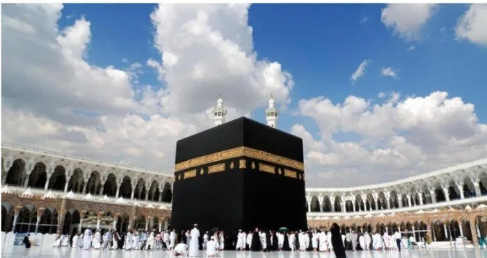 تفسير رؤيا الطواف حول الكعبة لابن سيرين