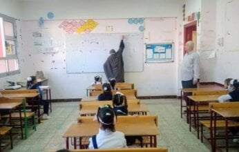 بشرى لعمال المدارس.. إعادة تعيين الحاصلين على مؤهل عال خلال الخدمة