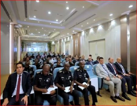 وفد أمني إفريقي في أكاديمية الشرطة