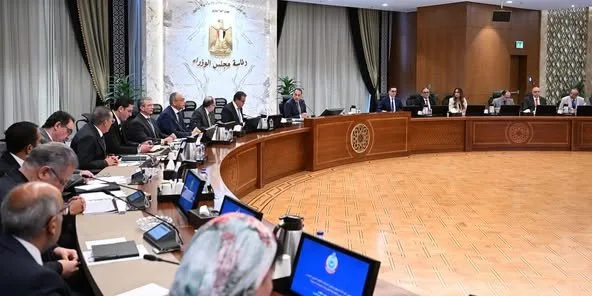 «مدبولي» يستعرض الإجراءات المقترحة لتيسير تسجيل ودخول الماركات العالمية إلى السوق المصرية