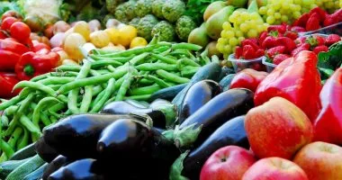 سعر الخضار والفاكهة اليوم الأربعاء 7-5- 2025 فى المنوفية.. الطماطم 8جنيهات