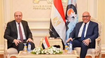 رئيس الهيئة العربية للتصنيع ووزير الطيران المدني يشهدان توقيع بروتوكول تعاون مشترك لتوفير محاكيات علوم الطيران