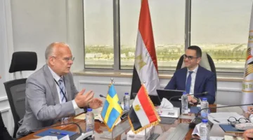 وزير الاستثمار يبحث مع السفير السويدي سبل تعزيز العلاقات الاقتصادية