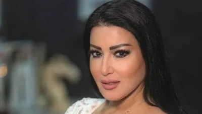 خاص| سمية الخشاب: اقرأ سيناريوهات للعودة إلى للسينما بعمل قوي بعد غياب ١٠ سنوات