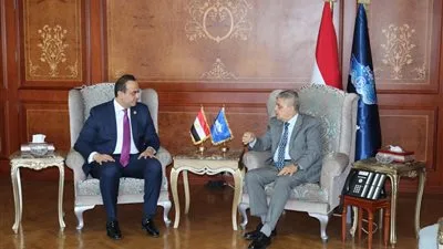 رئيس هيئة الرعاية الصحية يبحث مع رئيس هيئة قناة السويس التكامل وربط الخدمات الطبية المقدمة للعاملين بالقناة