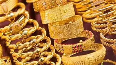 تراجع أسعار الذهب بمنتصف تعاملات اليوم