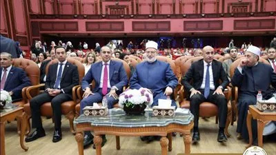 المستشار محمود فوزي يشارك في الجلسة الأولى لمنتدى اسمع اتكلم.. ويؤكد: تعزيز ثقافة فعل الخير في المجتمع يسهم بشكل كبير في تجاوز الأزمات الاقتصادية والاجتماعية