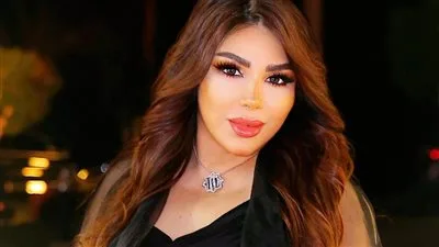 بعد نفي ورثة محمود عبد العزيز استمرار زواجه من إعلامية شهيرة.. غادة إبراهيم: ارتباط اسمه بهذه المخلوقة غير لائق