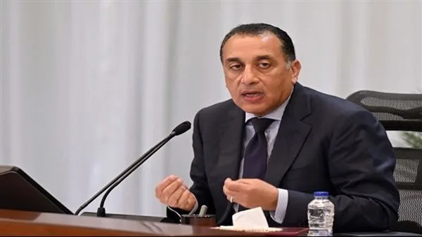 رئيس الوزراء يكشف عن تحرك الحكومة بشأن أزمة البنزين المغشوش