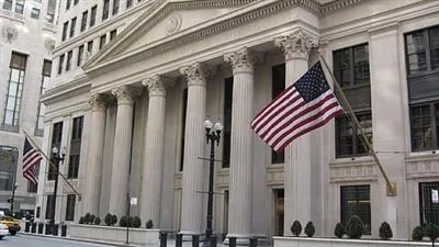خبير اقتصادي: قرار الفيدرالي الأمريكي سيحدد اتجاهات الذهب والدولار في المرحلة المقبلة