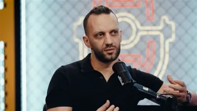 أمير مرتضى منصور: أسرتي ممنوعة من دخول نادي الزمالك.. وتعلمت من والدي الرجولة والتسامح.. ومسئول في وزارة الشباب والرياضة أخبرني بالرحيل بعد نهائي القرن