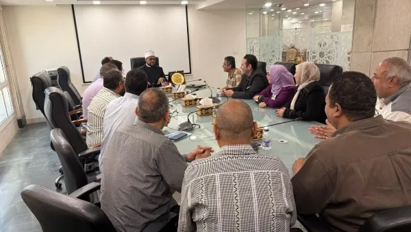 أمين البحوث الإسلامية يجتمع بإدارة البعوث ويوجِّه بتطوير ملف الإيفاد