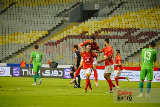 مباراة الأهلي والمصري في الدوري الممتاز