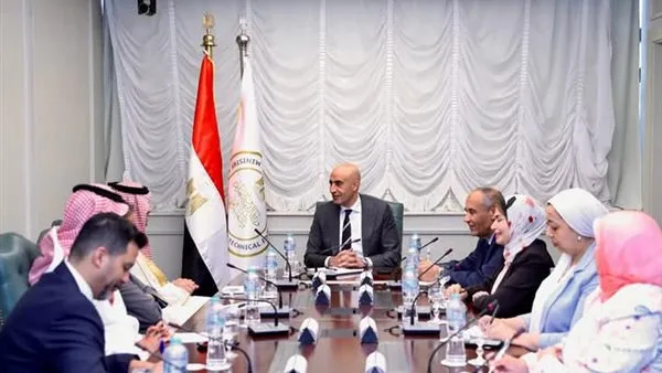 تفاصيل لقاء وزير التربية والتعليم بالمدير العام لمكتب التربية العربي لدول الخليج