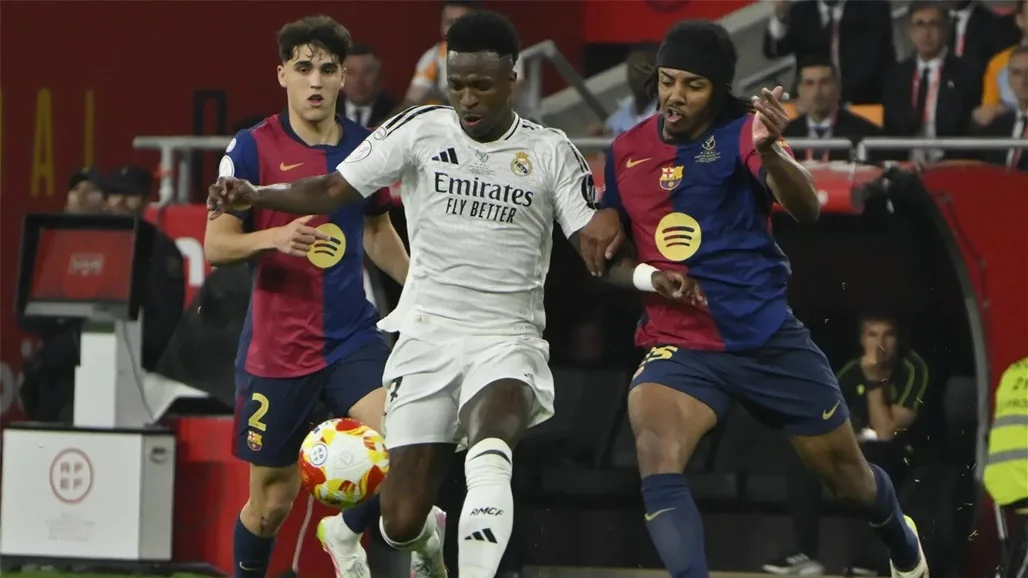 كلاسيكو الأحد: ريال مدريد أمام فرصة أخيرة لإنعاش موسمه