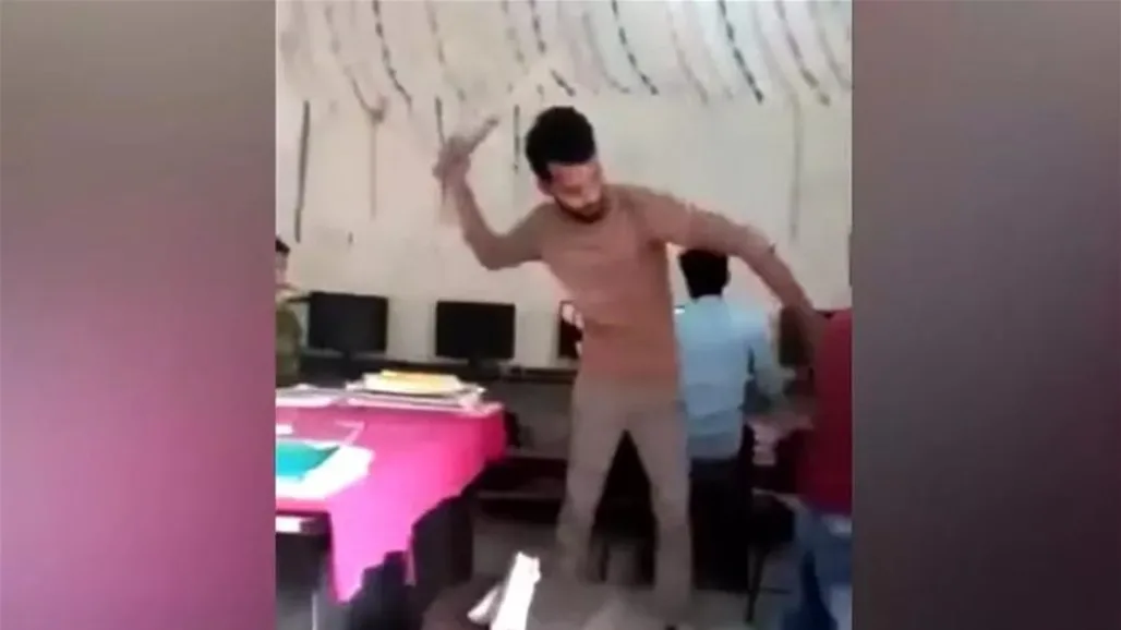 تقرير يزعم توثيق حادثة اعتداء في العراق.. ما هي تفاصيل فيديو المعلم والطالب؟
