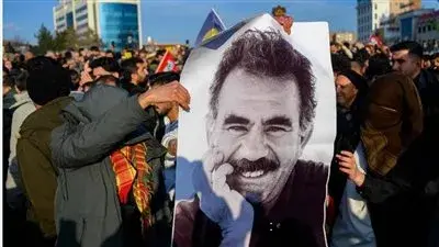 حزب العمال الكردستاني يعلن وقف إطلاق النار: هل بدأ عصر السلام بعد أربعة عقود من الصراع؟