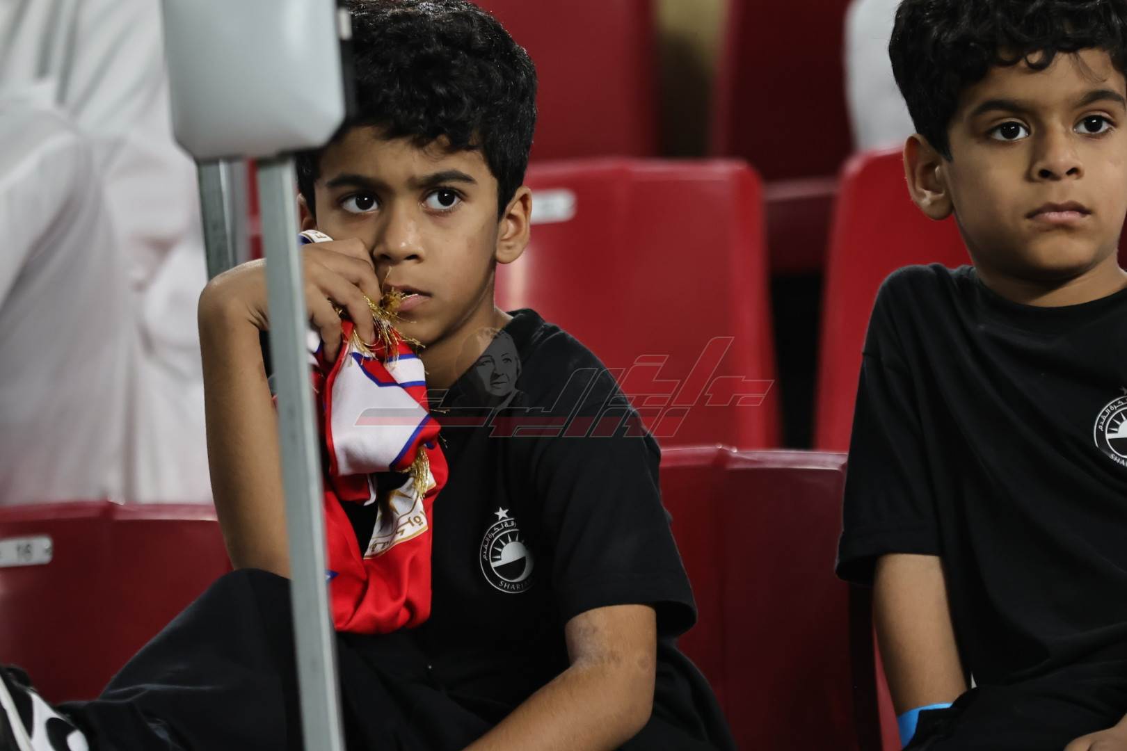 تُوّج نادي شباب الأهلي بلقب كأس رئيس دولة الإمارات لكرة القدم لموسم 2024-2025، بعد فوزه على الشارقة بنتيجة 2-1 في المباراة النهائية التي أُقيمت مساء الجمعة على استاد محمد بن زايد في أبوظبي.