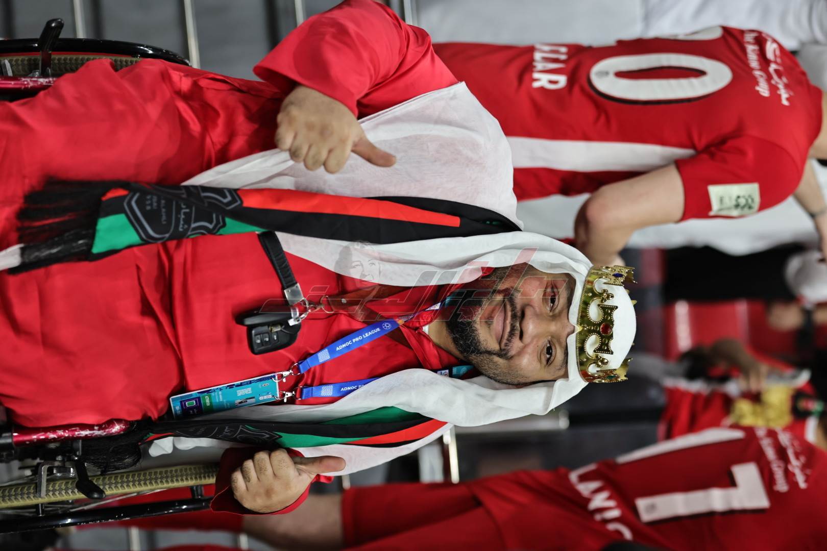 تُوّج نادي شباب الأهلي بلقب كأس رئيس دولة الإمارات لكرة القدم لموسم 2024-2025، بعد فوزه على الشارقة بنتيجة 2-1 في المباراة النهائية التي أُقيمت مساء الجمعة على استاد محمد بن زايد في أبوظبي.