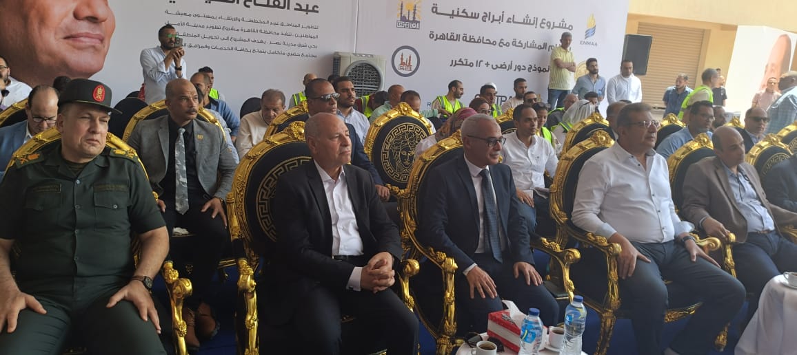 محافظ القاهرة يتابع أعمال إنشاء الأبراج السكنية بمدينة الأمل