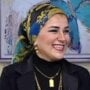 «بوسي» بين السوشيال ميديا والحمار بالمقلوب!