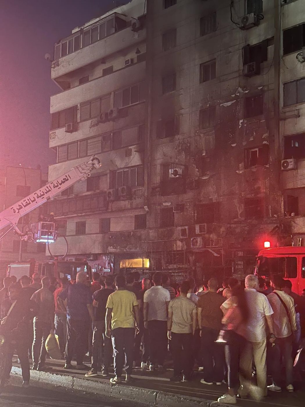 السيطرة على حريق محل في ميدان سفير بمصر الجديدة