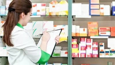لا تقل عن 2500 جنيه.. البرلمان يدرس مكافأة المتدرب إجبارياً قبل مزاولة مهنة الصيادلة