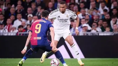 قبل كلاسيكو الأرض.. تفوق الملكي في تاريخ مواجهات برشلونة وريال مدريد