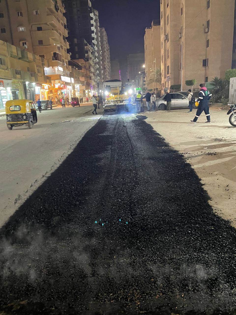 محافظ الإسكندرية يكلف مديرية الطرق بسرعة تنفيذ الخطة الاستثمارية وترميم الأسفلت المتهالك بالشوارع