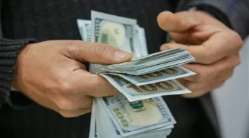 زيادة طفيفة في أسعار الدولار في بغداد