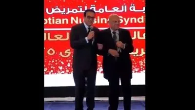 وزير الصحة يكرم الدكتور مجدي يعقوب بمناسبة يوم التمريض المصري وزير الصحة يكرم الدكتور مجدي يعقوب بمناسبة يوم التمريض المصري