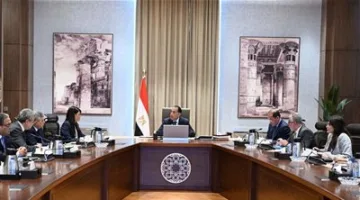 رئيس الوزراء يتابع جهود إصلاح وإعادة هيكلة الهيئات الاقتصادية|تفاصيل