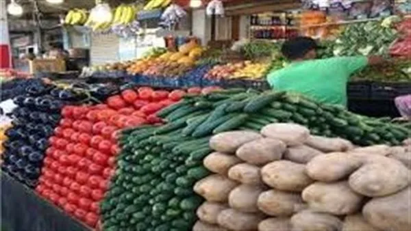 البصل بكام؟.. أسعار الخضروات والفاكهة بالأسواق اليوم الأحد 11 مايو 2025