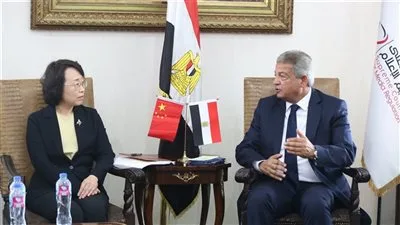 «القوة الناعمة في خدمة الشراكة».. تعاون إعلامي مصري صيني يواكب صعود الاقتصاد العالمي «القوة الناعمة في خدمة الشراكة».. تعاون إعلامي مصري صيني يواكب صعود الاقتصاد العالمي