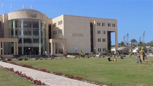 طلاب جامعة حلوان الأهلية يشاركون باليوم العلمي لقسم المواد الحيوية بجامعة القاهرة