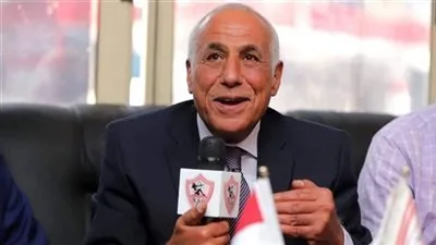 حسين لبيب رئيس نادي الزمالك يتعرض لوعكة صحية مفاجئة حسين لبيب رئيس نادي الزمالك يتعرض لوعكة صحية مفاجئة