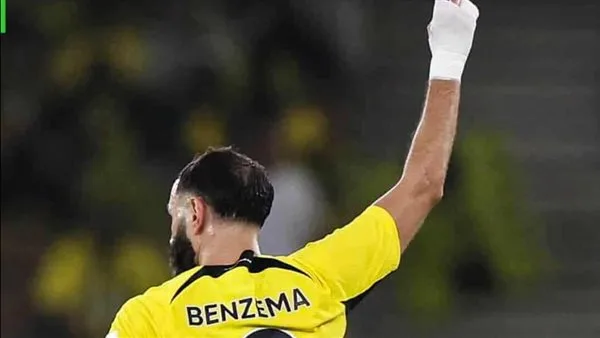 الاتحاد يقترب من استعادة كأس دوري روشن عقب انتصاره الكبير على الفيحاء