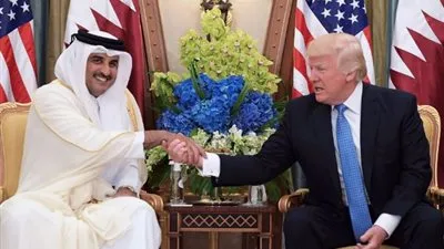 هدية قطر لـ ‘ترامب’.. طائرة رئاسية مجانية تتحول إلى أزمة أمنية في الولايات المتحدة